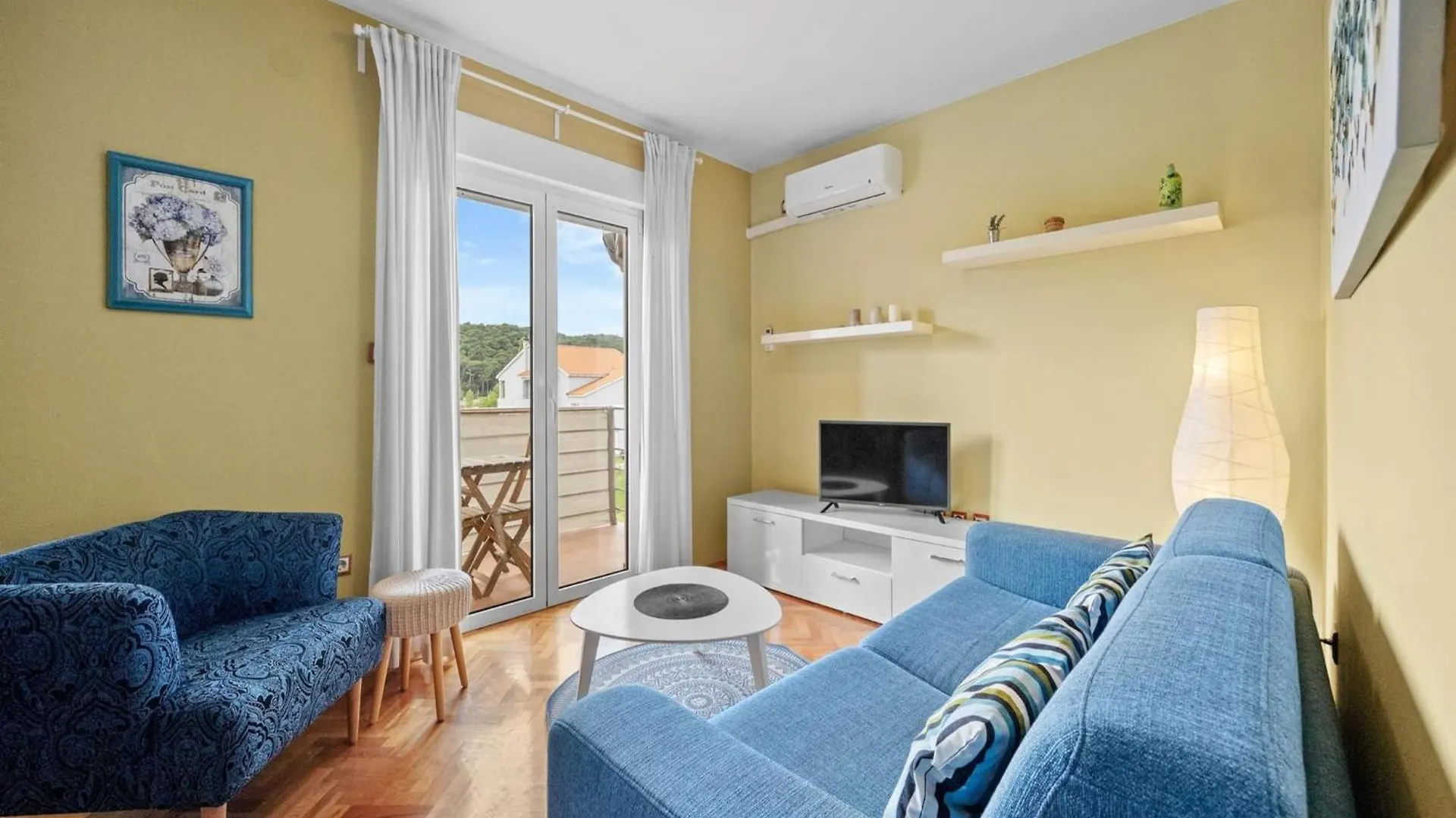 Seafront Apt On Sunny Rab Island - Neda Maslina Kampor Apartment